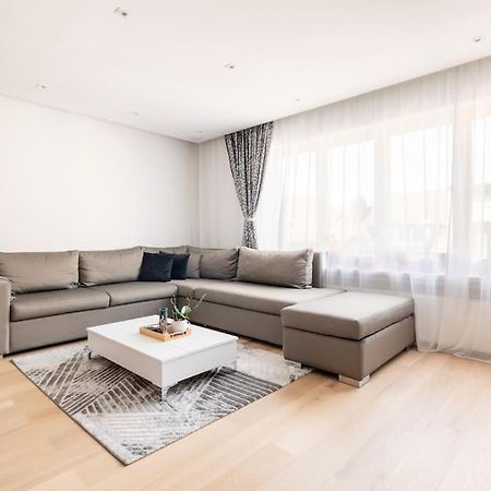 European Heart 2-Bedroom Flat. Bruxelas Exterior foto