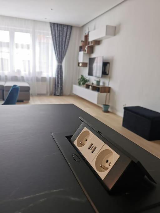 European Heart 2-Bedroom Flat. Bruxelas Exterior foto